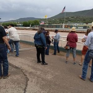 Meet your Posher, Esperanza